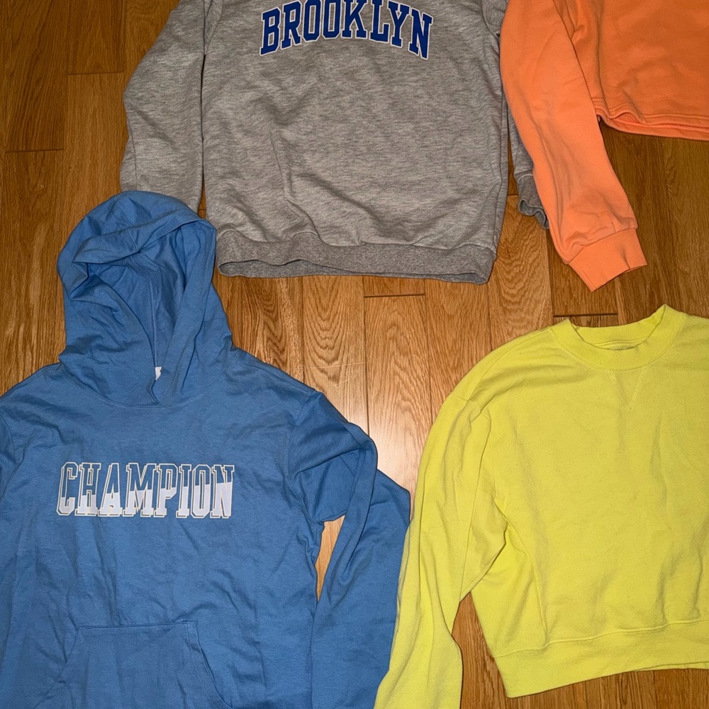 Bundle of 6 sweaters and hoodies - Picture 3 of 6